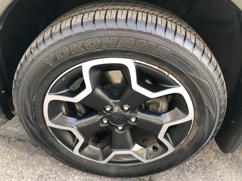 Used 2014 Subaru Crosstrek 2.0i Limited image 8