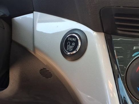Used 2016 Ford C-MAX SEL w/ Equipment Group 302A FWD image 12