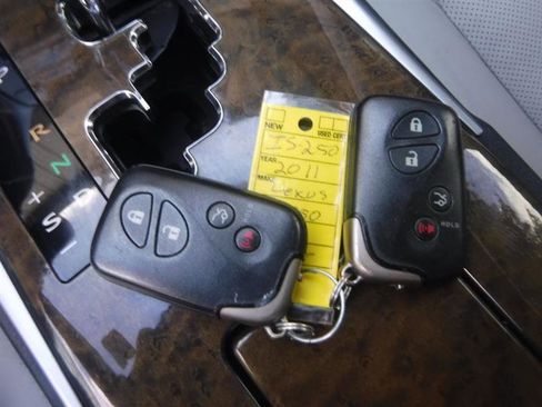 Used 2011 Lexus IS 250 w/ Premium Pkg Value Edition RWD image 38