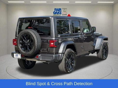 Certified 2025 Jeep Wrangler Unlimited Sahara w/ Safety Group AWD/4WD image 8