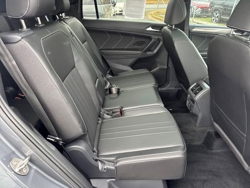 Used 2024 Volkswagen Tiguan SE R-Line image 15
