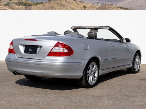 Used 2007 Mercedes-Benz CLK 350 Cabriolet image 7
