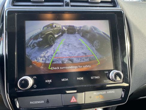 Used 2022 Mitsubishi Outlander Sport SE image 12