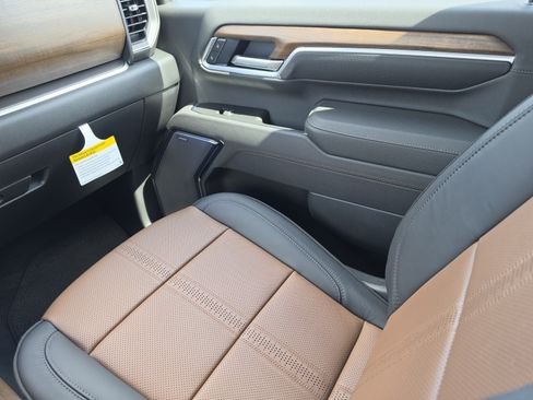 New 2026 Chevrolet Silverado 2500 High Country w/ Technology Package AWD/4WD image 22