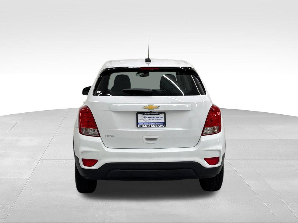 Used 2018 Chevrolet Trax LS FWD image 6