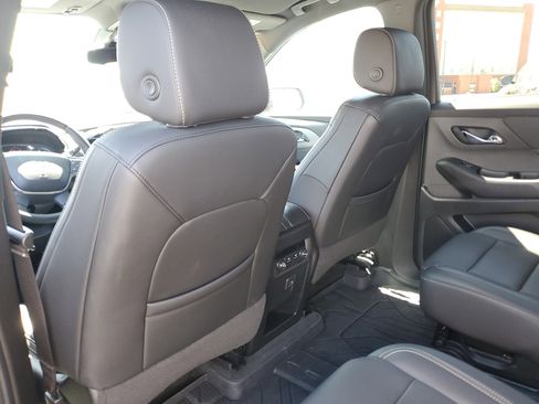 Used 2023 Chevrolet Traverse LT w/ LPO, Floor Liner Package image 13