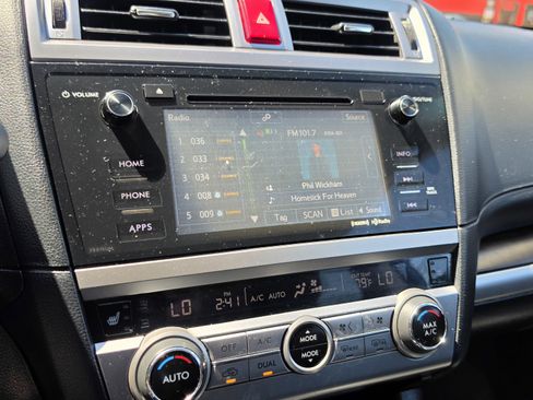 Used 2017 Subaru Outback 2.5i Limited image 37