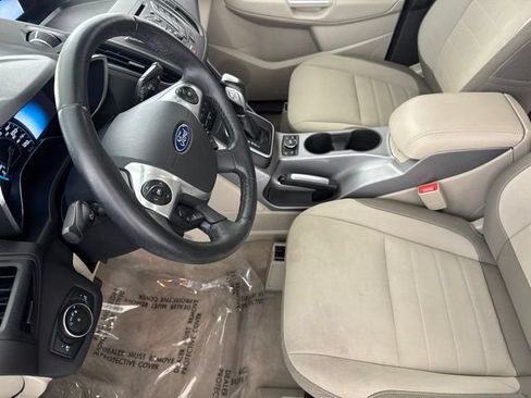 Used 2015 Ford C-MAX SE w/ Winter Package FWD image 22