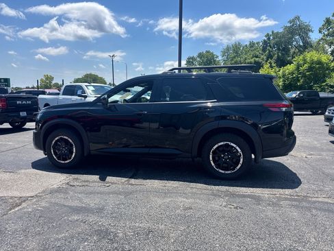 Used 2024 Nissan Pathfinder Rock Creek AWD/4WD image 3