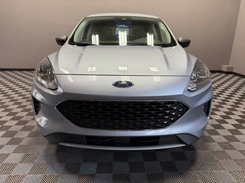 Used 2022 Ford Escape SE w/ Convenience Package FWD image 4