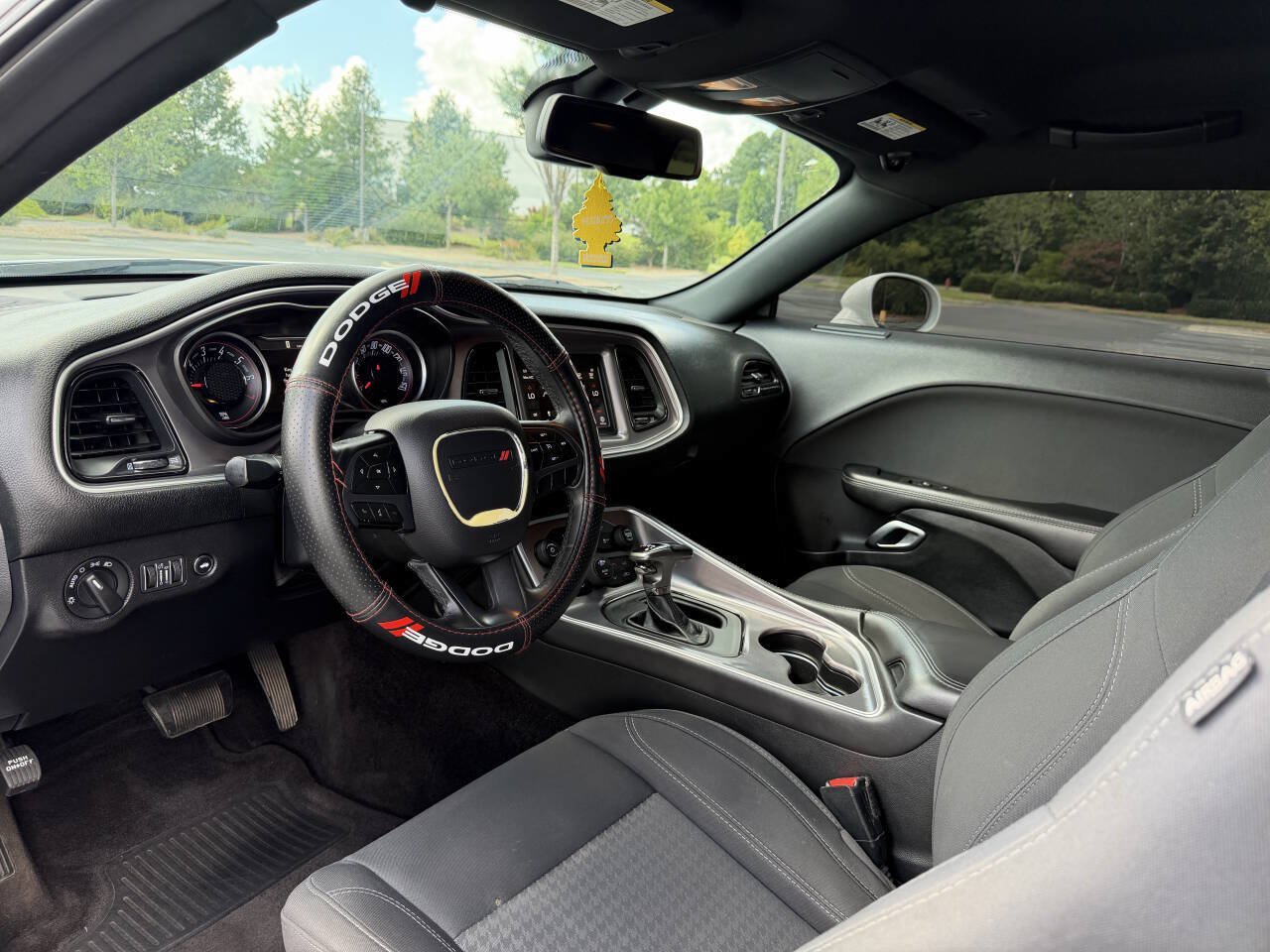 Used 2019 Dodge Challenger SXT RWD image 18