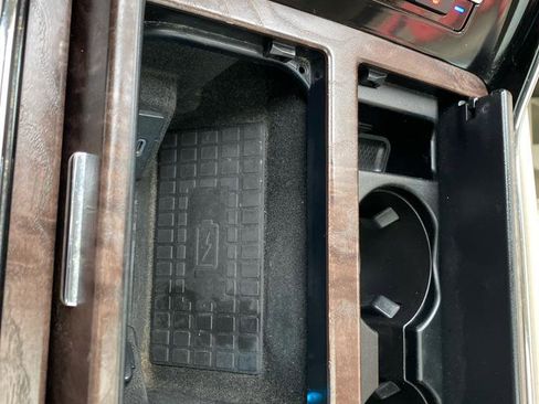 Used 2020 Lincoln Navigator Reserve w/ Luxury Package image 19