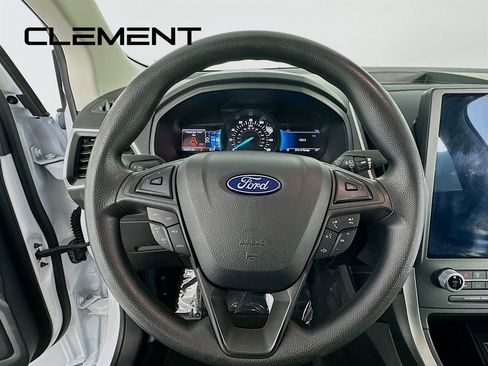 Used 2022 Ford Edge SE w/ Black Appearance Package image 14