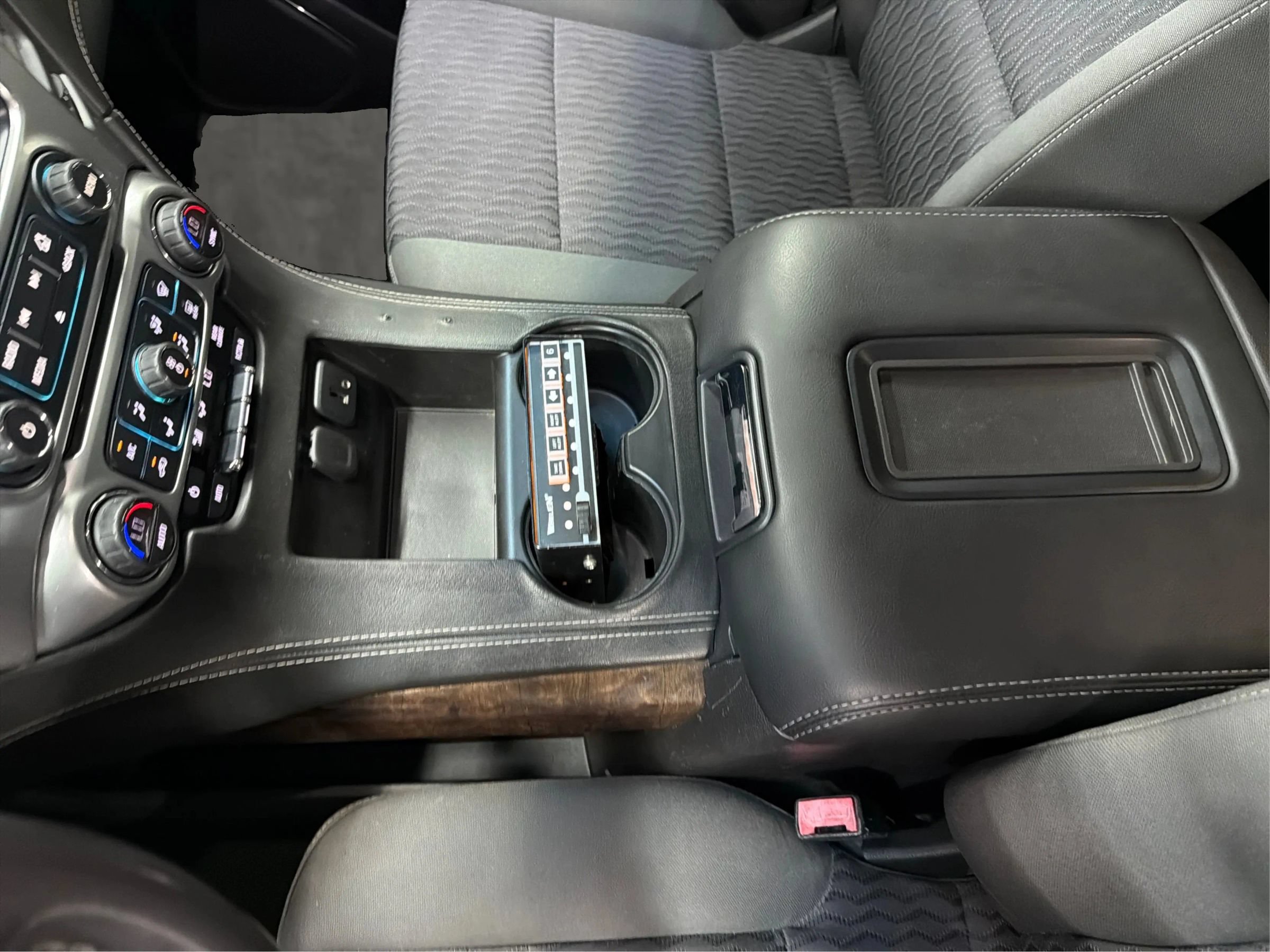 Used 2017 Chevrolet Tahoe LS AWD/4WD image 28