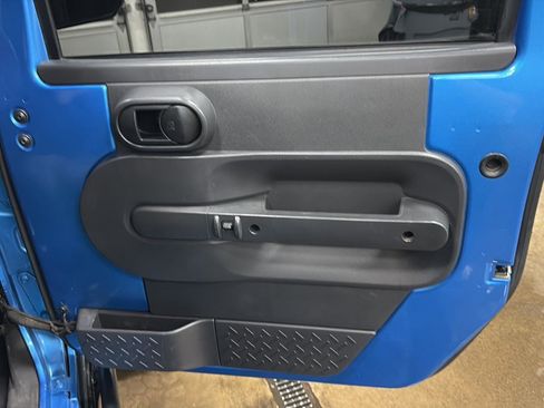 Used 2010 Jeep Wrangler Sport image 20