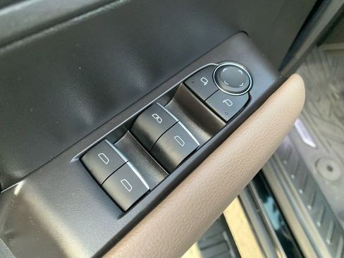 Certified 2024 GMC Canyon Denali w/ LPO, Denali Black Edition image 19