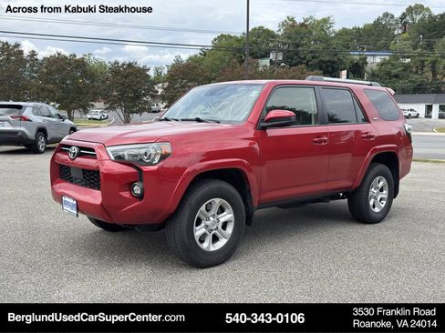 Used 2024 Toyota 4Runner SR5 image 7