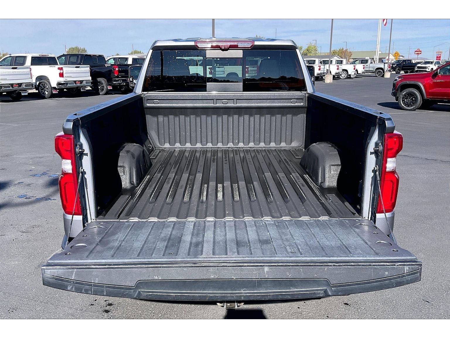 Used 2020 Chevrolet Silverado 1500 LTZ w/ LTZ Plus Package AWD/4WD image 10