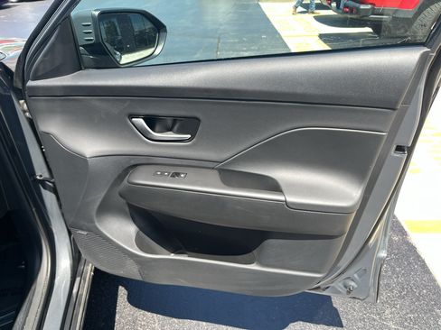 Used 2025 Hyundai Kona Limited AWD/4WD image 47