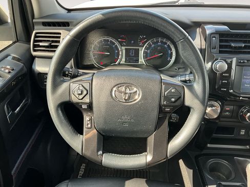 Used 2019 Toyota 4Runner TRD Off-Road Premium AWD/4WD image 12