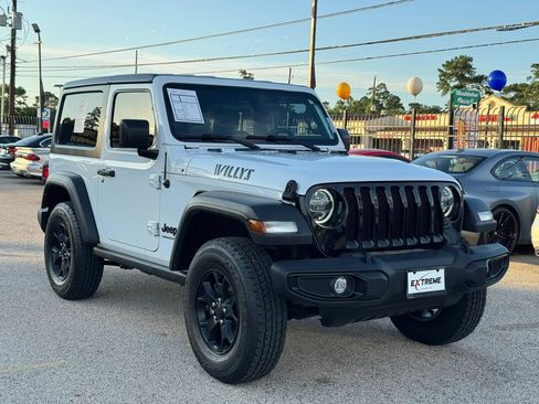Used 2021 Jeep Wrangler Sport AWD/4WD image 7