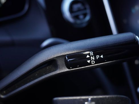 Used 2024 Mercedes-Benz GLC 300 GLC 300 image 19