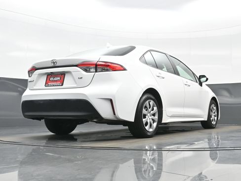 Used 2024 Toyota Corolla LE FWD image 29