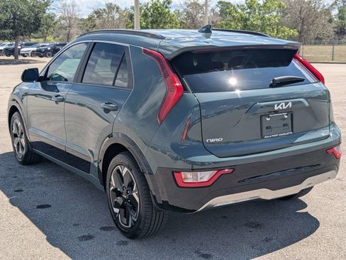 Used 2024 Kia Niro Wind FWD image 7