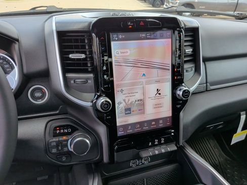 New 2026 RAM 1500 4x4 Crew Cab image 25