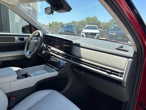 Used 2025 Hyundai Santa Fe Calligraphy FWD image 20