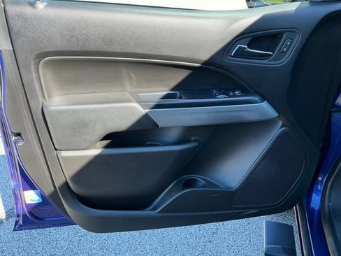 Certified 2017 Chevrolet Colorado LT RWD image 5