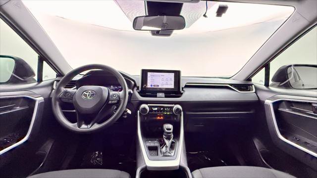 Used 2024 Toyota RAV4 LE FWD image 26
