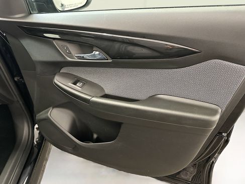 Used 2025 Chevrolet TrailBlazer LT AWD/4WD image 32