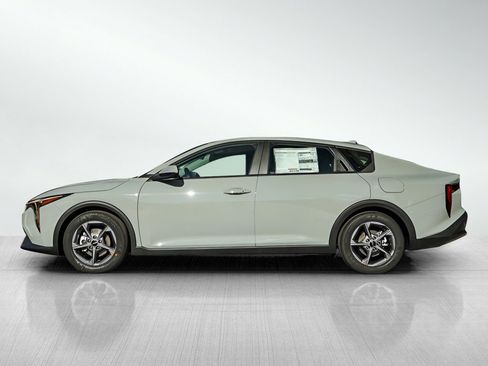 New 2025 Kia K4 LXS image 4
