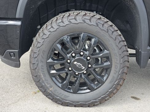 New 2026 Chevrolet Silverado 2500 LTZ w/ Trail Boss Package AWD/4WD image 7