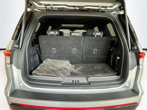 Used 2023 Lincoln Navigator Black Label AWD/4WD image 31