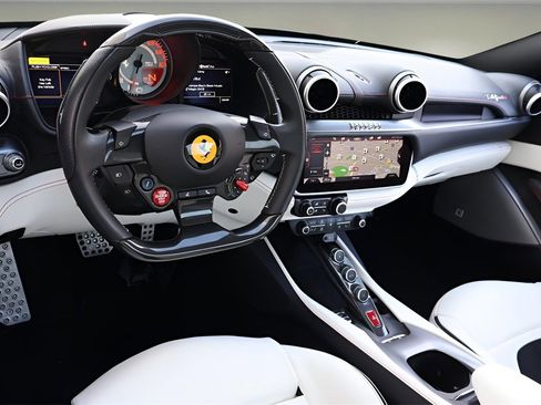 Used 2023 Ferrari Portofino M image 15