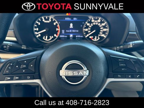 Used 2025 Nissan Altima 2.5 SV FWD image 26