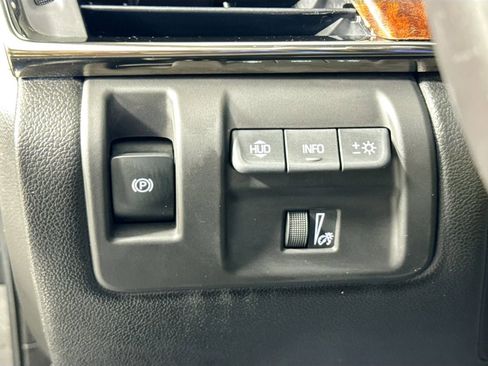 Used 2018 Cadillac CTS Premium Luxury image 11