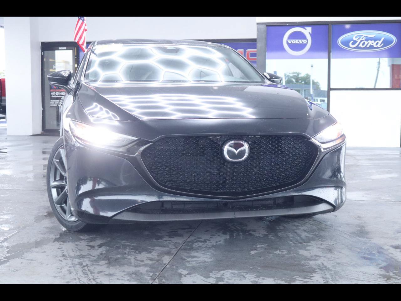 Used 2020 MAZDA MAZDA3 Hatchback FWD image 1