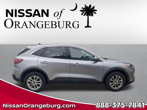 Used 2021 Ford Escape SE w/ Convenience Package AWD/4WD image 1