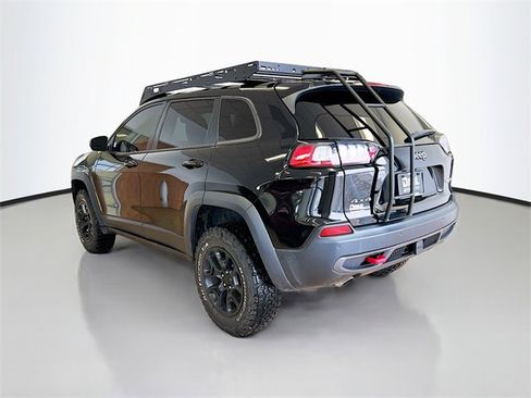 Used 2021 Jeep Cherokee Trailhawk w/ Sun, Sound & Nav Group image 39