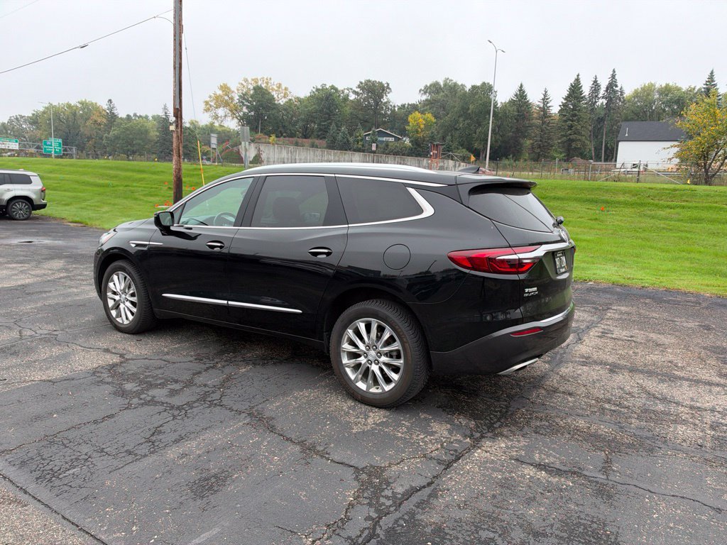 Used 2018 Buick Enclave Premium w/ Experience Buick Package AWD/4WD image 32