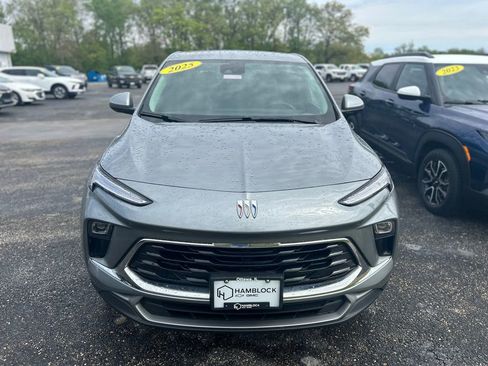 Used 2025 Buick Encore GX Preferred FWD image 2