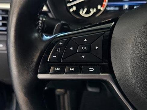 Used 2020 Nissan Altima 2.5 SR w/ Premium Package FWD image 11