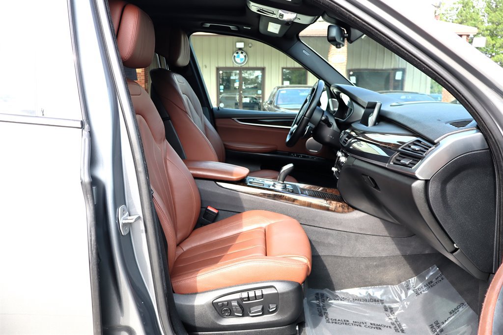 Used 2016 BMW X5 xDrive50i AWD/4WD image 17