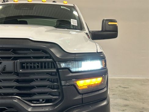 New 2026 RAM 3500 Tradesman image 10