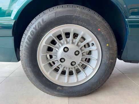 Used 1990 Ford Mustang LX RWD image 17
