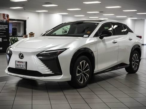 Certified 2024 Lexus RZ 300e Premium w/ Accessory Package (Z1) FWD image 3