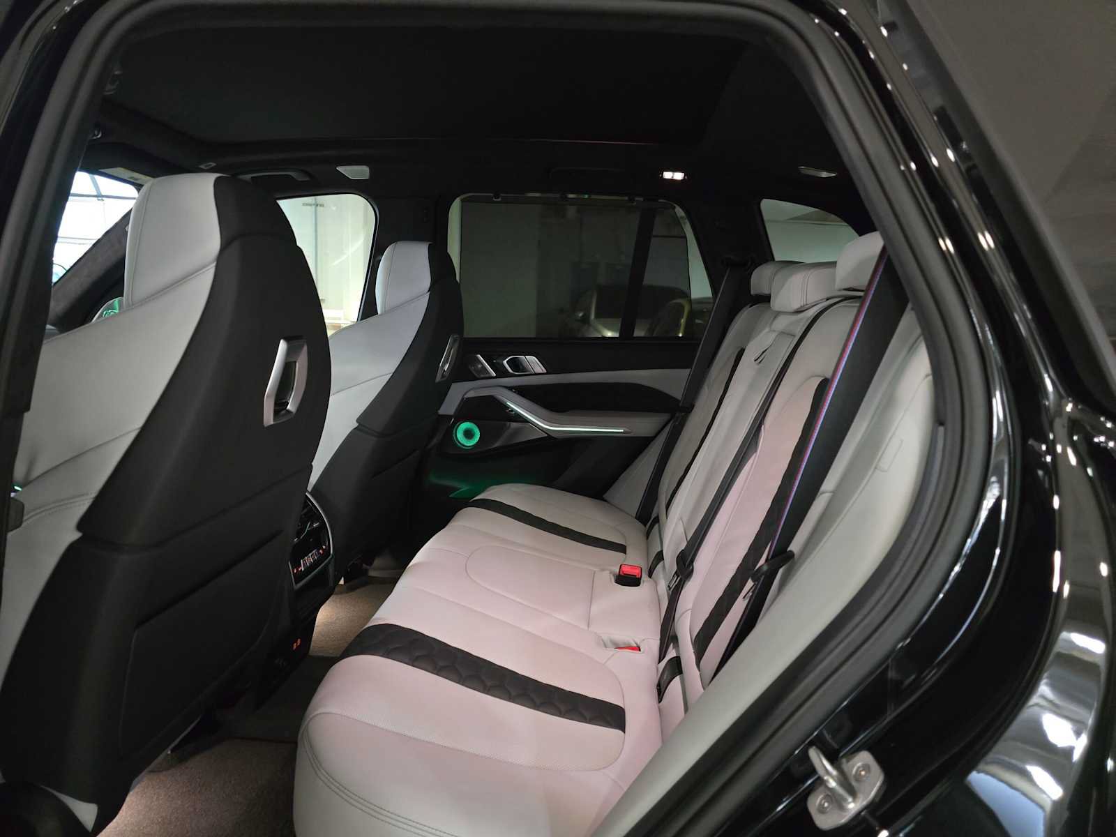 New 2026 BMW X5 M Competition w/ Executive Package AWD/4WD image 16